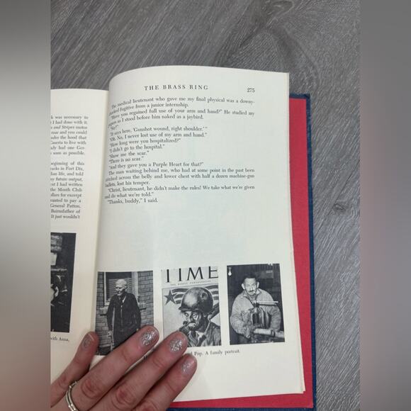 Blue vintage table book- The Brass ring - military history buff- some wear 70s - Picture 9 of 10